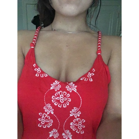 Embroidered top - Picture 4 of 9